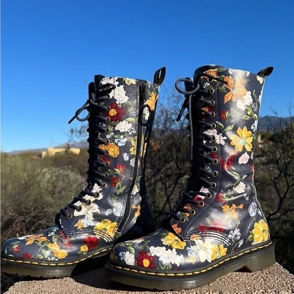 Dr. Martens Slate Gray Blue Floral Tall 14 Eye Lace Up Darcy Boots - Picture 11 of 11